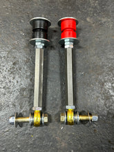 Load image into Gallery viewer, (Type 1) Bolt On Adjustable Sway Bar Links For Toyotas And More